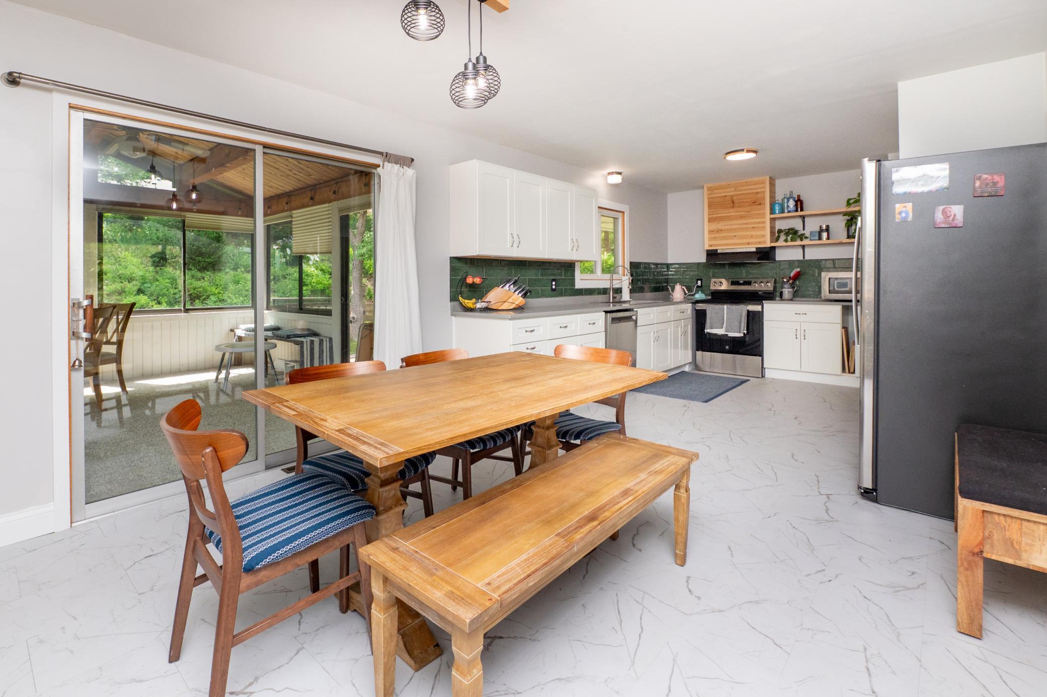 12905 Viking Drive