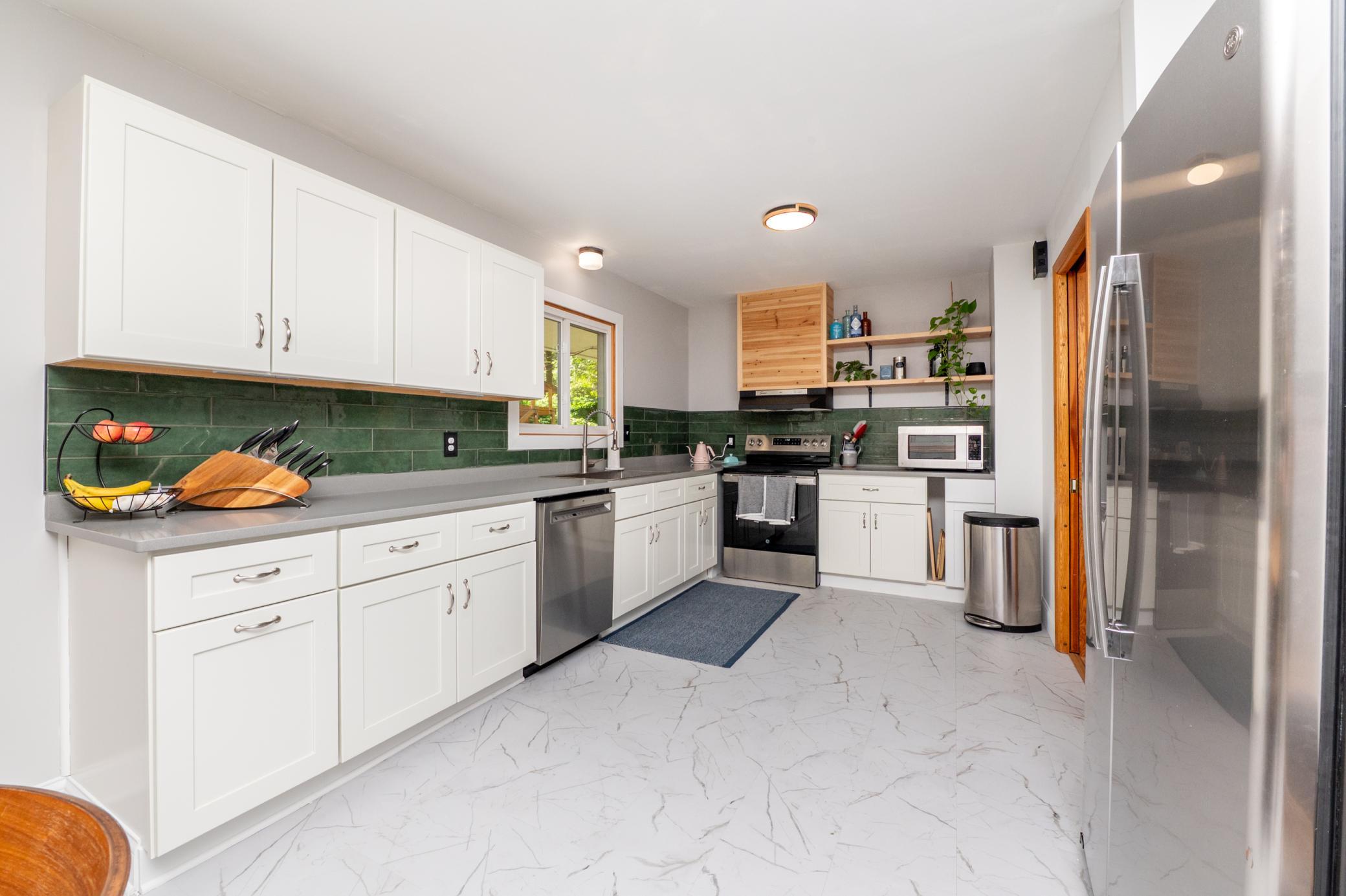 12905 Viking Drive