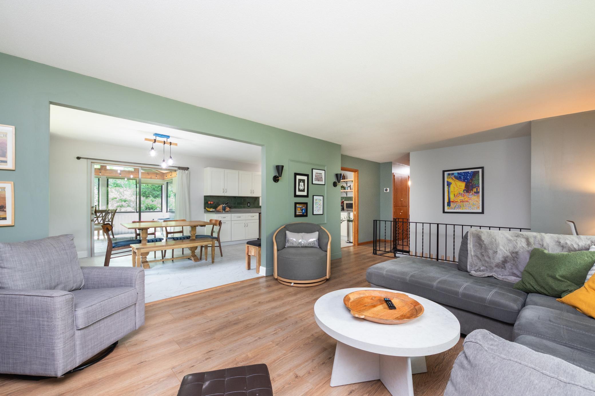 12905 Viking Drive