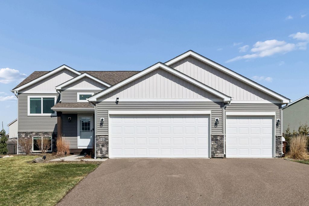 Photo of 940 Lakewood Trail, Norwood Young America, MN 55397 (MLS # 7045849)