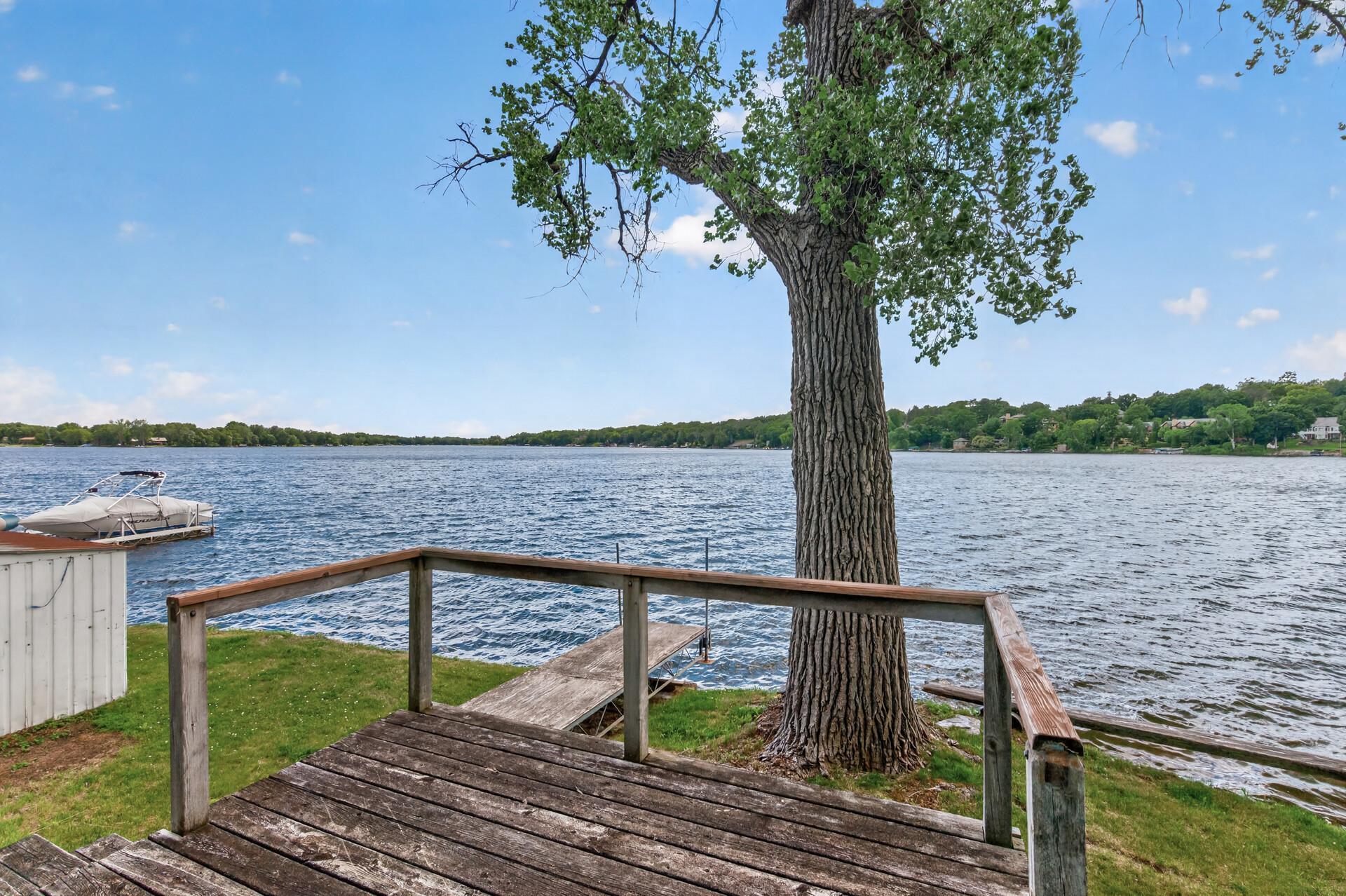 450 W Horseshoe Drive