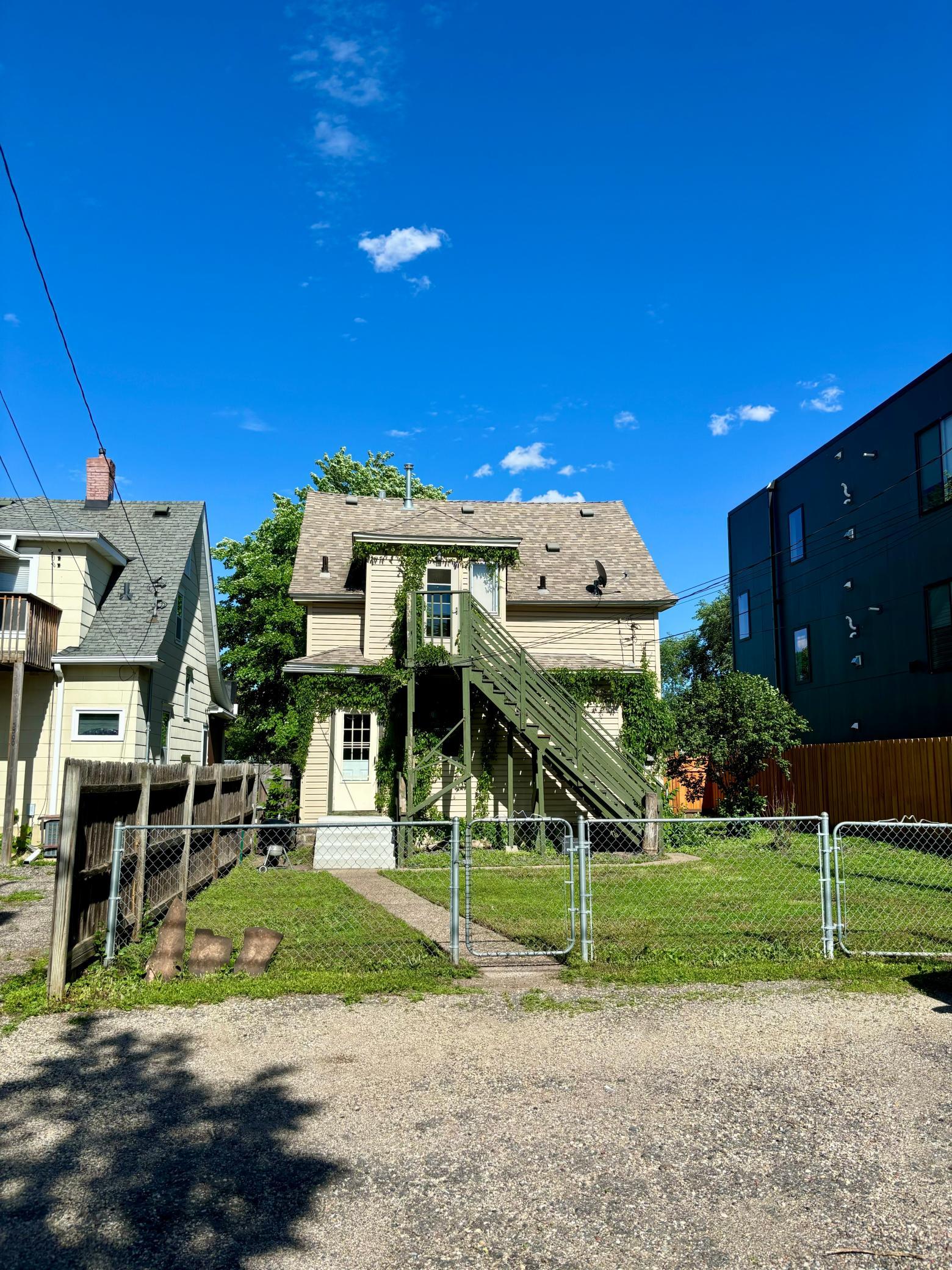 3304 Lyndale Avenue S