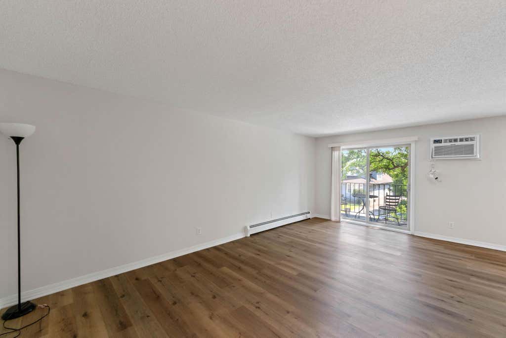 Photo of 3540 Hennepin Avenue S #218, Minneapolis, MN 55408 (MLS # 7122553)