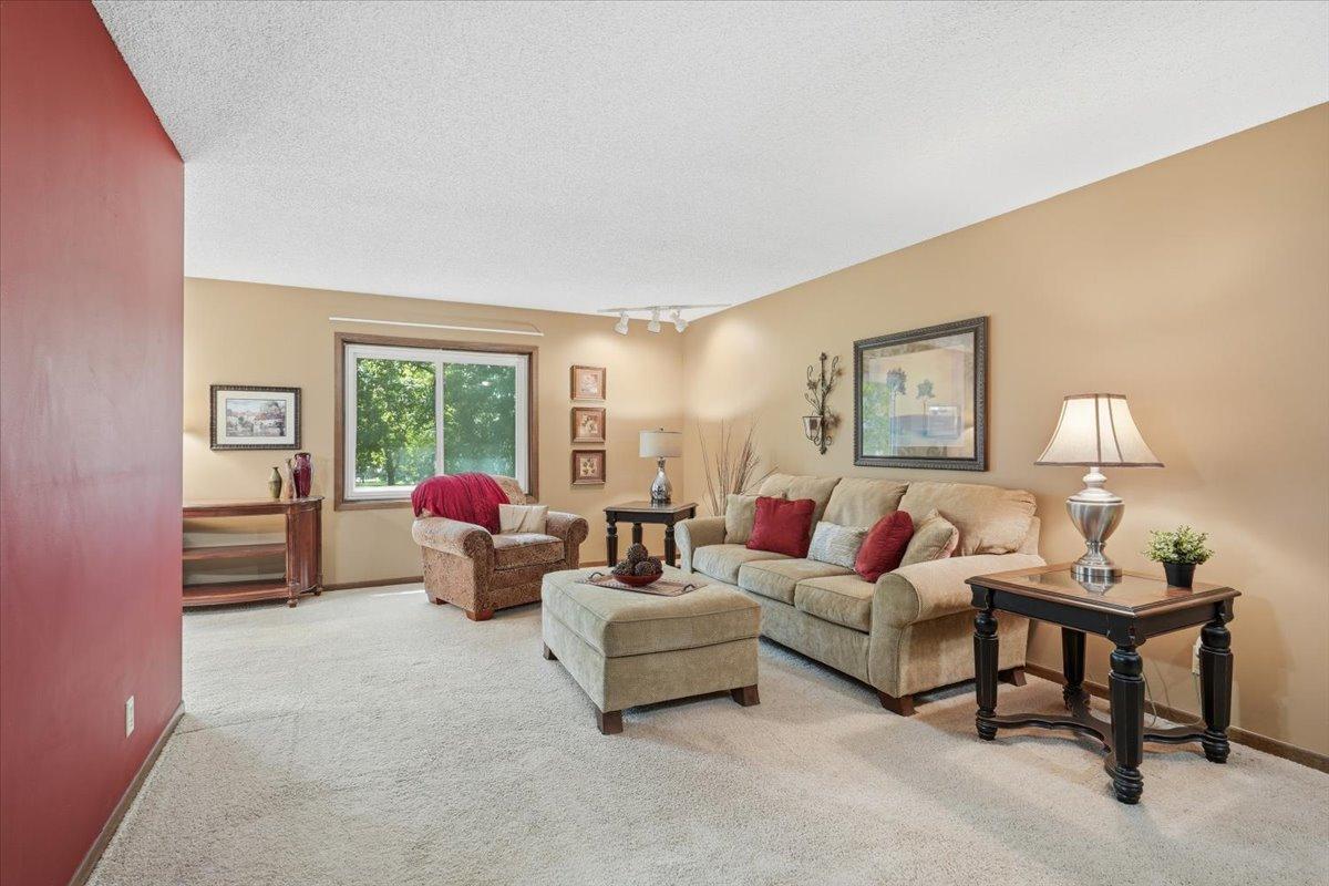 4342 Buckingham Court 1605