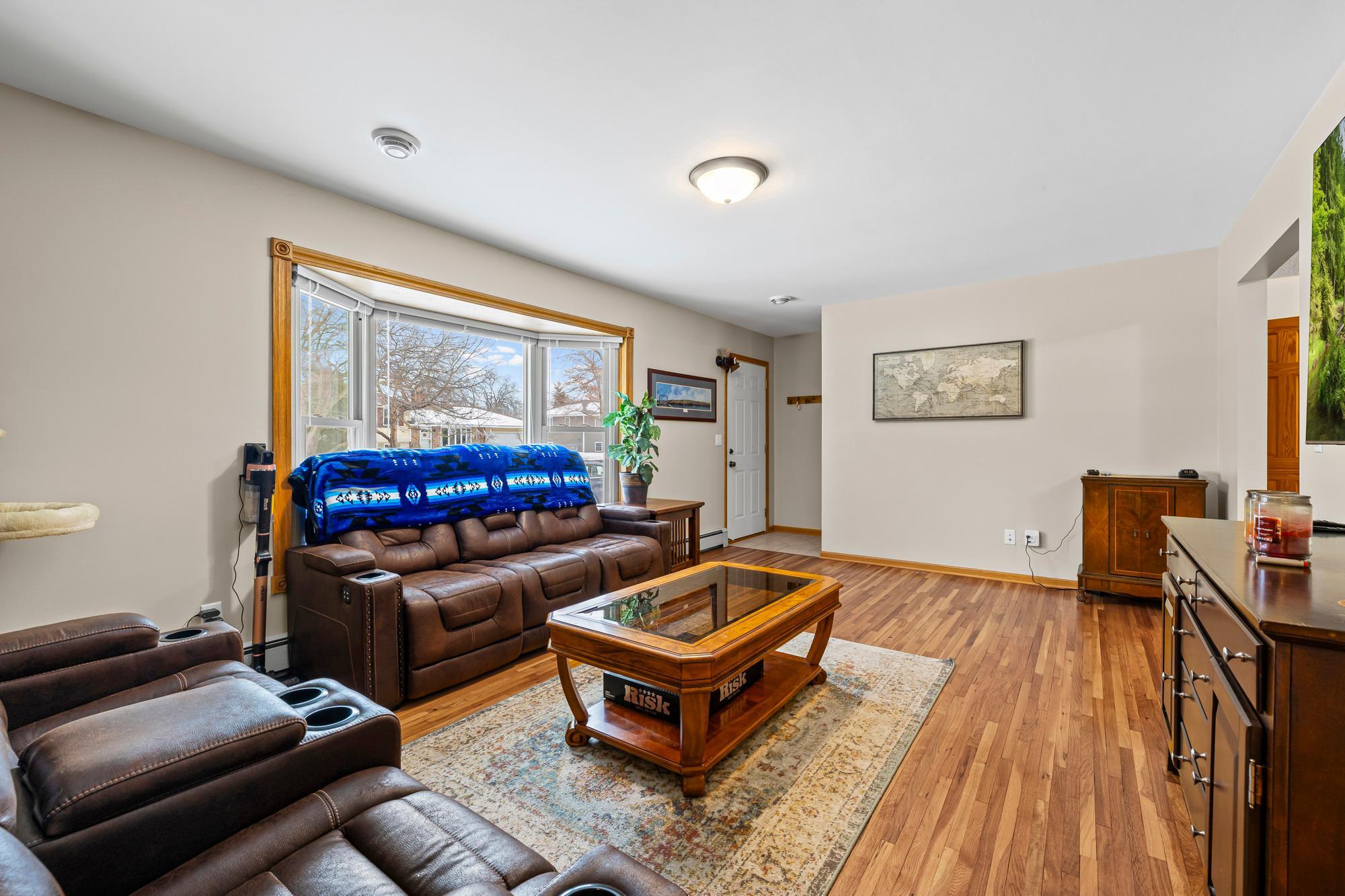 11566 Washington Street NE