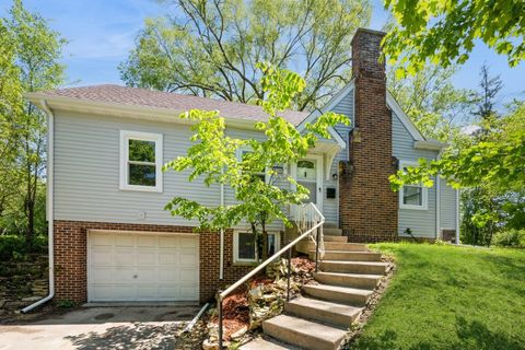 1296 Hazelwood Street Saint Paul MN 55106