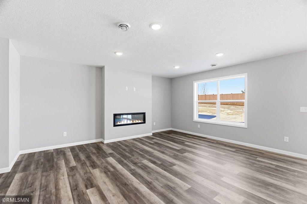 Photo of 10580 Goodview Avenue S, Cottage Grove, MN 55016 (MLS # 7020138)