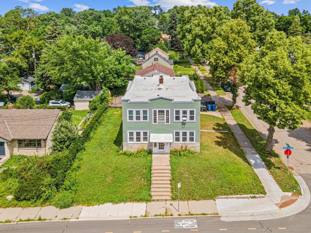 Photo of 1221 29th Avenue NE, Minneapolis, MN 55418 (MLS # 7093206)