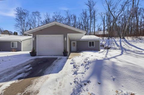 8445 Sparrow Drive Pequot Lakes MN 56472