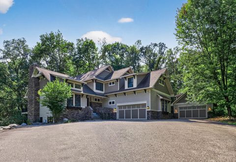 1360 Birch Park Circle Houlton WI 54082