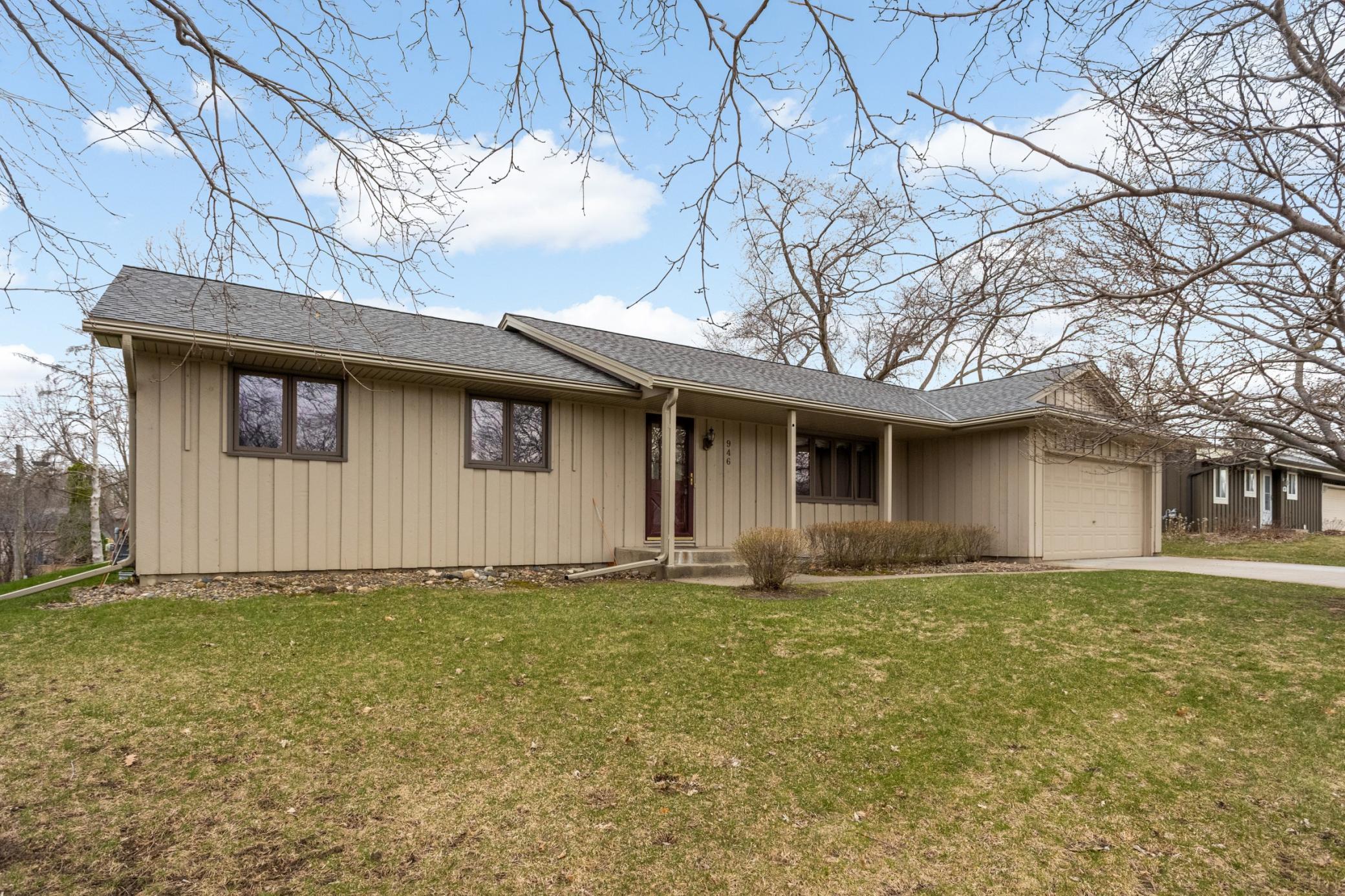 946 Redwood Drive