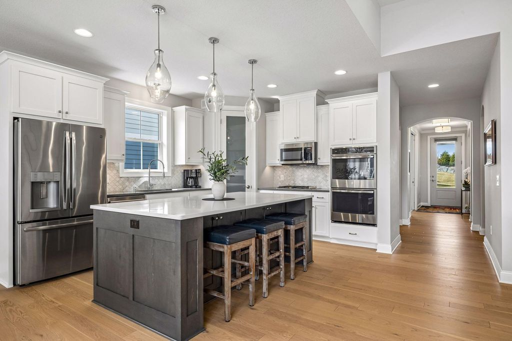 Photo of 5420 Alvarado Lane N, Plymouth, MN 55446 (MLS # 7072889)