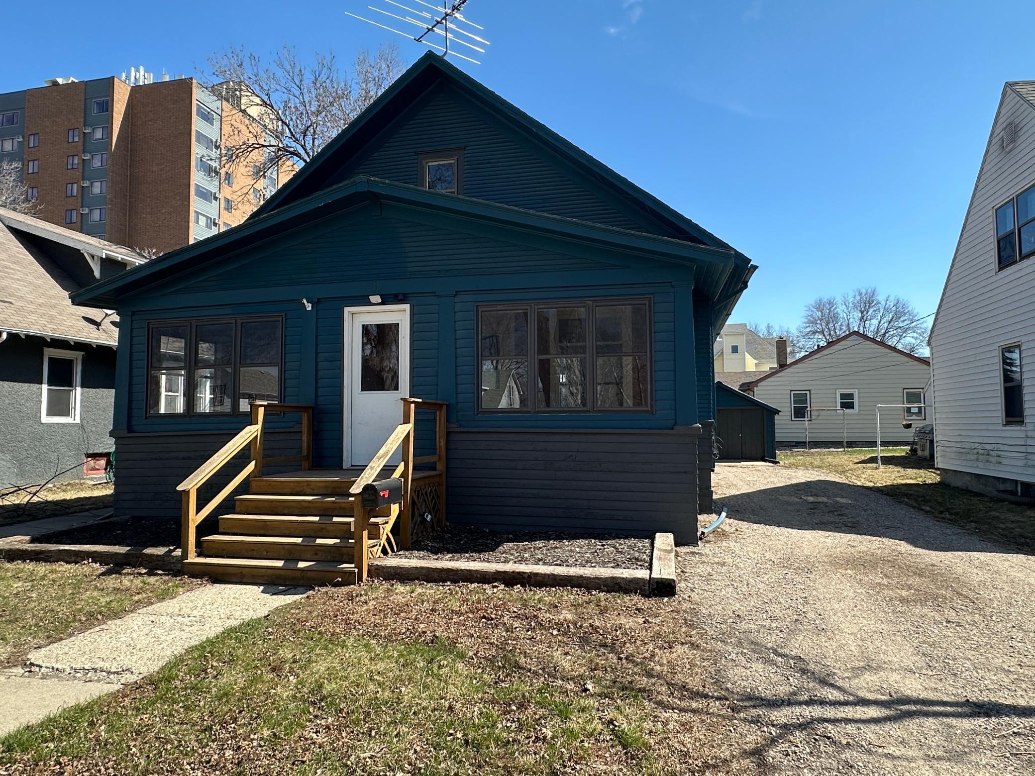 219 3rd Avenue SW