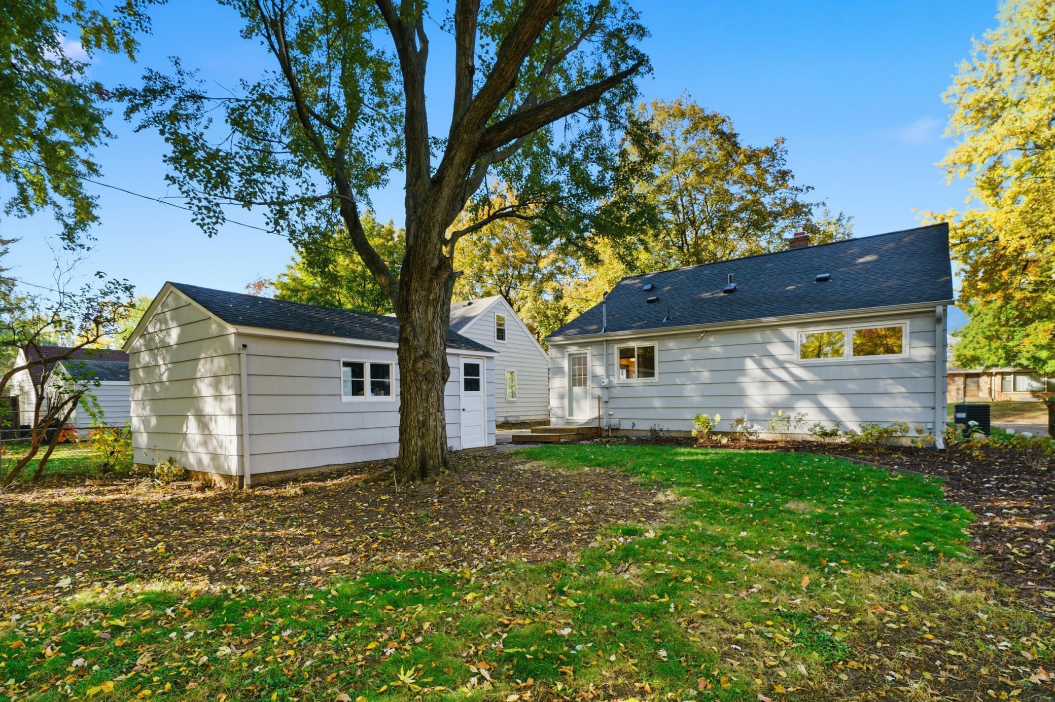 7329 Fremont Avenue S