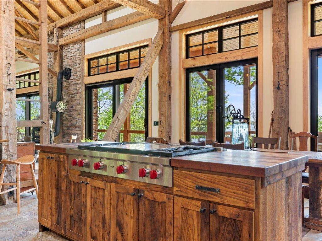 Effie, Minnesota, 56639, United States, 4 Bedrooms Bedrooms, ,4 BathroomsBathrooms,Residential,Active,2022132