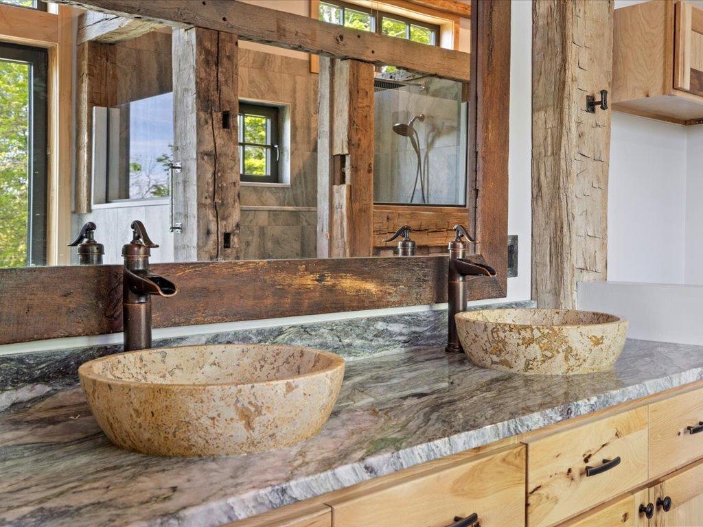 Effie, Minnesota, 56639, United States, 4 Bedrooms Bedrooms, ,4 BathroomsBathrooms,Residential,Active,2022132