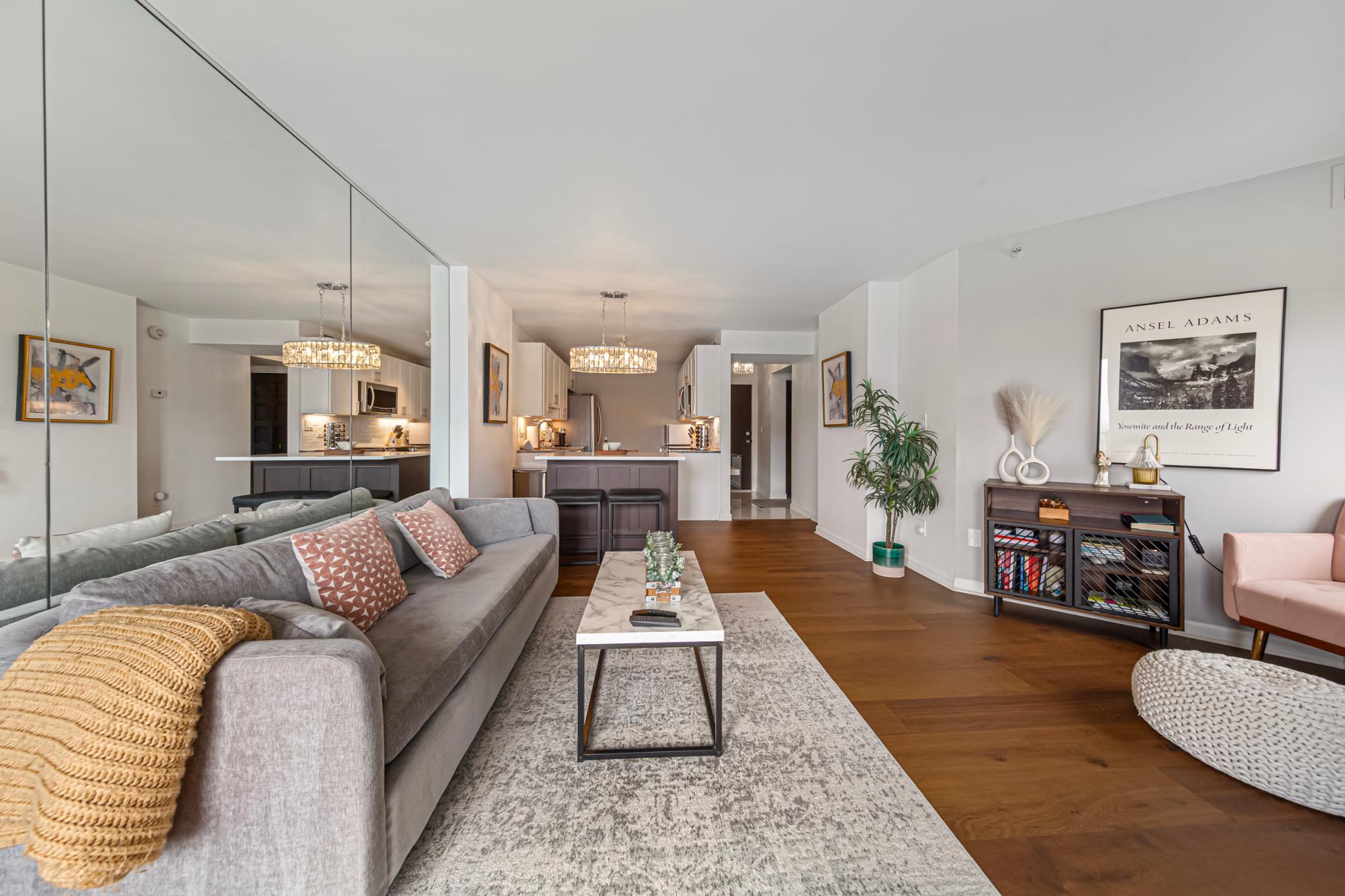 1225 Lasalle Avenue 2101