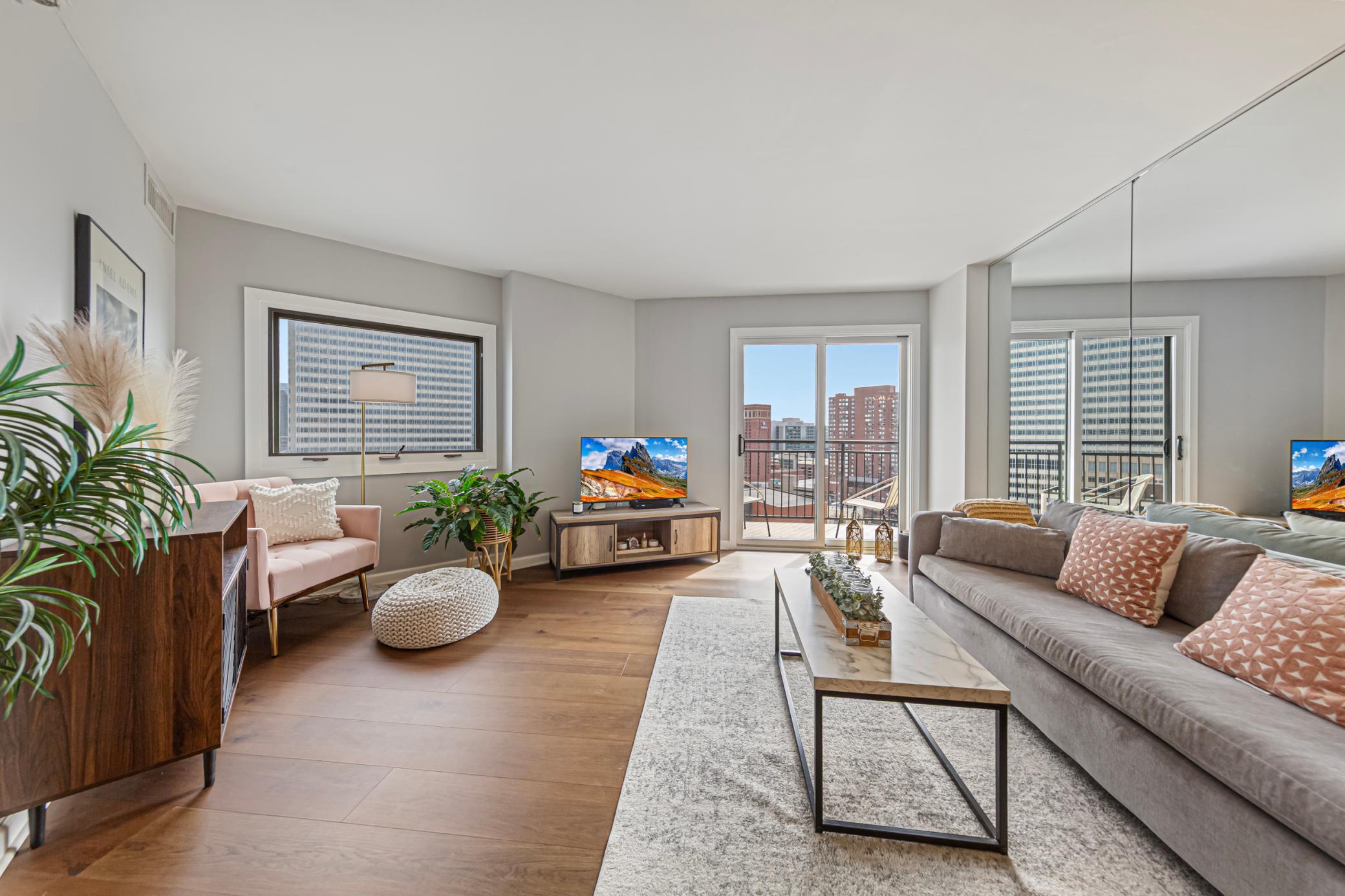 1225 Lasalle Avenue 2101