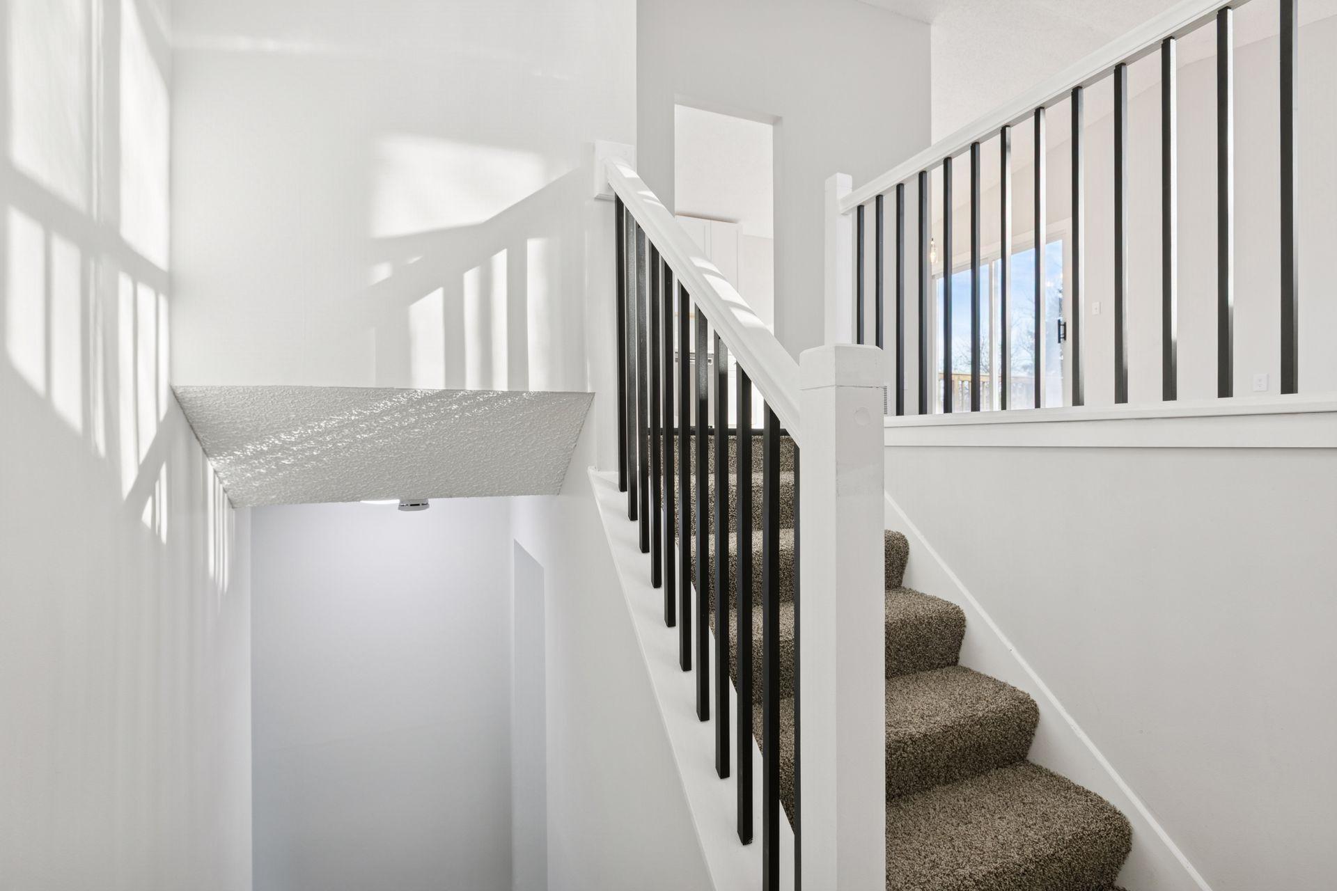 8964 Vinewood Lane N