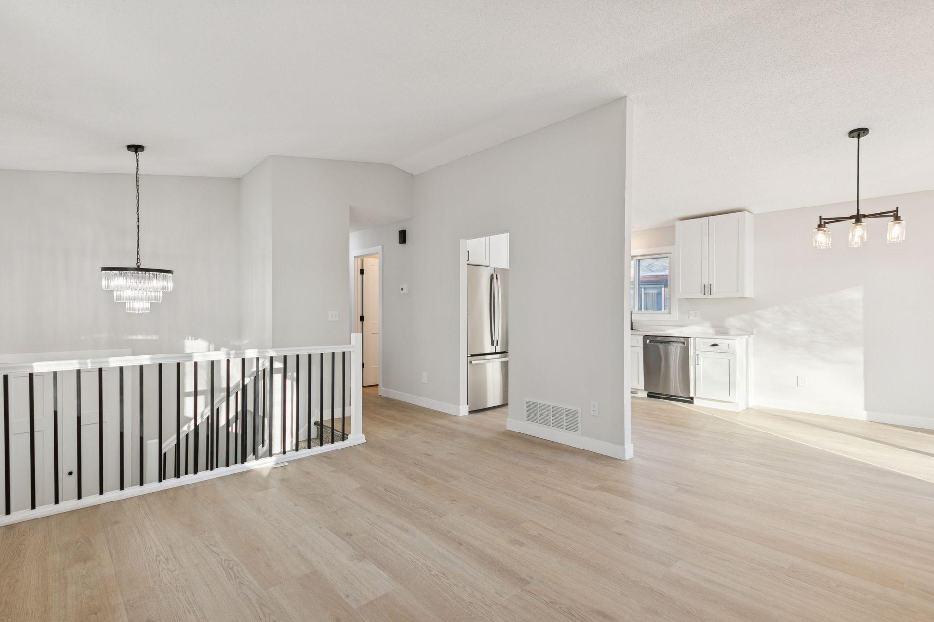 8964 Vinewood Lane N