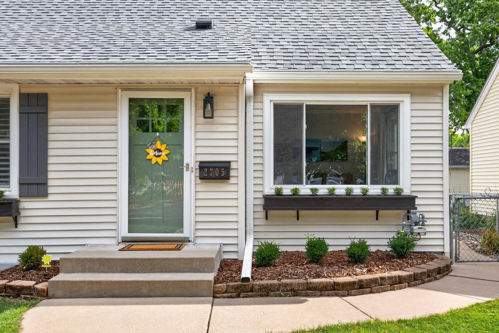 Photo of 2705 Georgia Avenue S, Saint Louis Park, MN 55426 (MLS # 7141247)