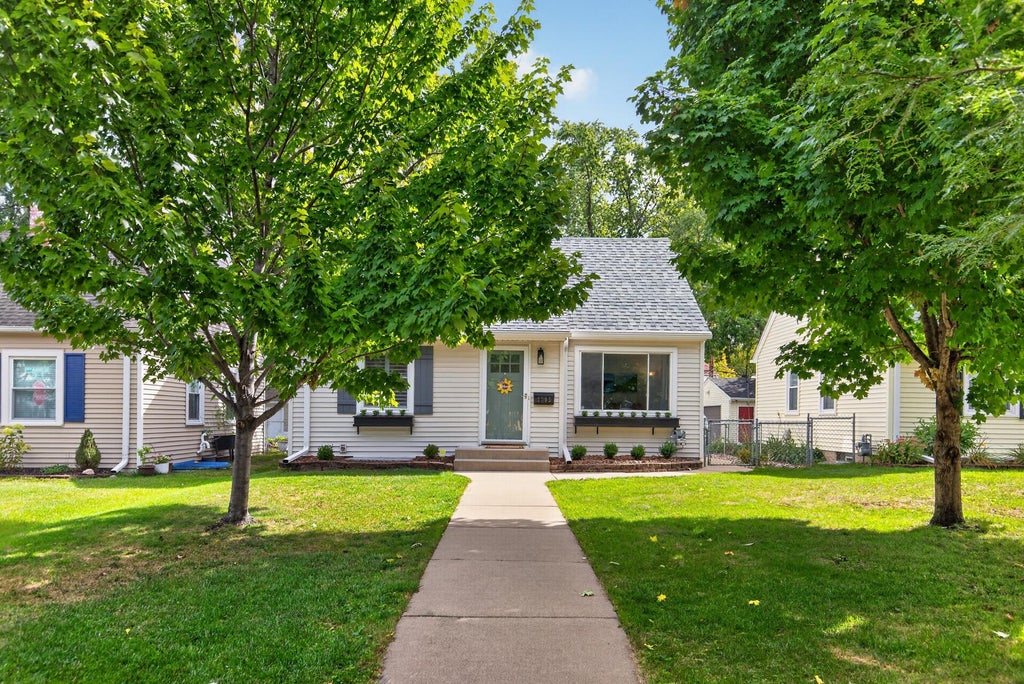 Photo of 2705 Georgia Avenue S, Saint Louis Park, MN 55426 (MLS # 7141247)