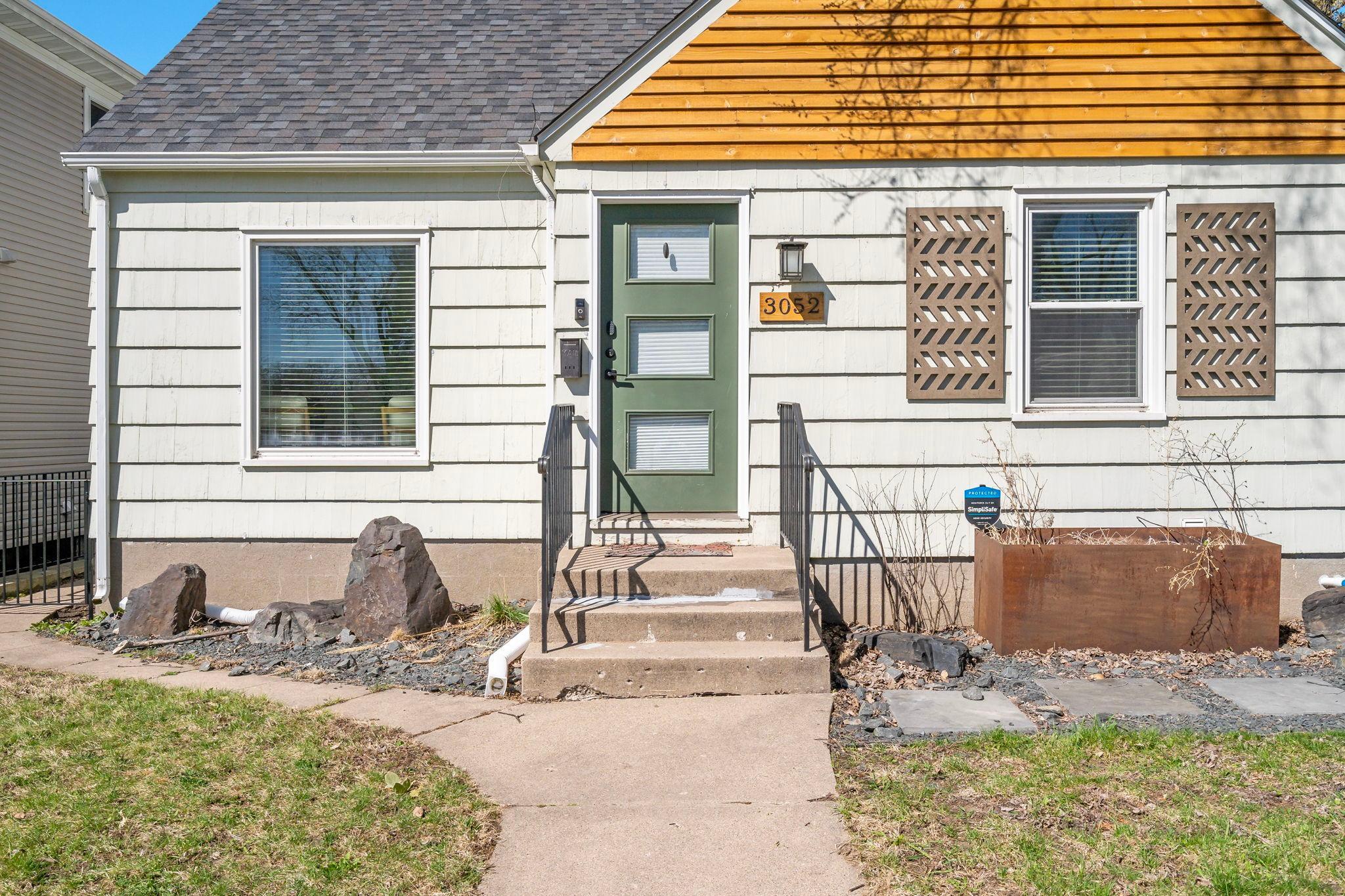 3052 Nevada Avenue S