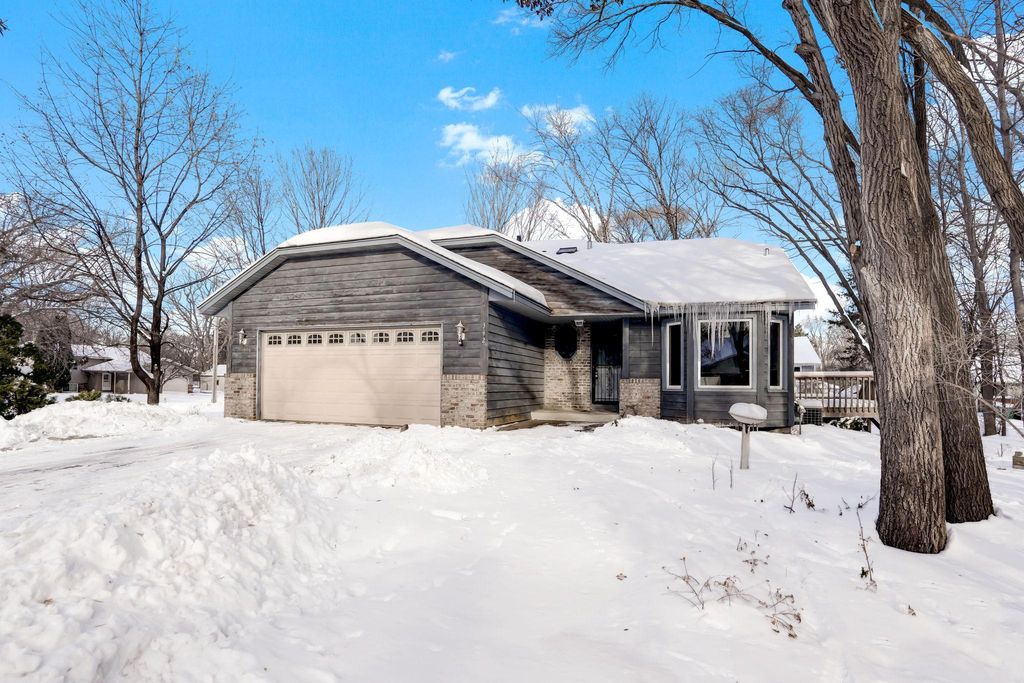 Photo of 342 74th Avenue N, Brooklyn Park, MN 55444 (MLS # 7001619)