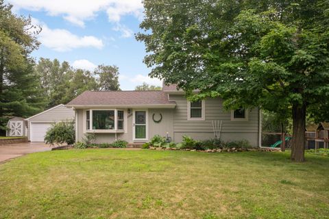 1566 Seneca Trail White Bear Lake MN 55110