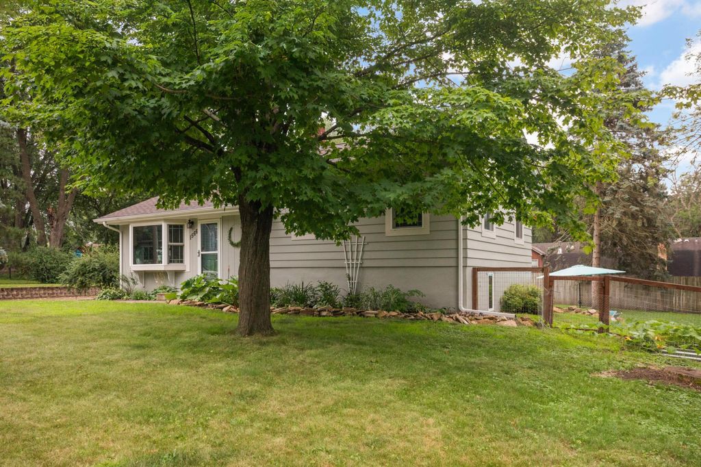 Photo of 1566 Seneca Trail, White Bear Lake, MN 55110 (MLS # 6826211)