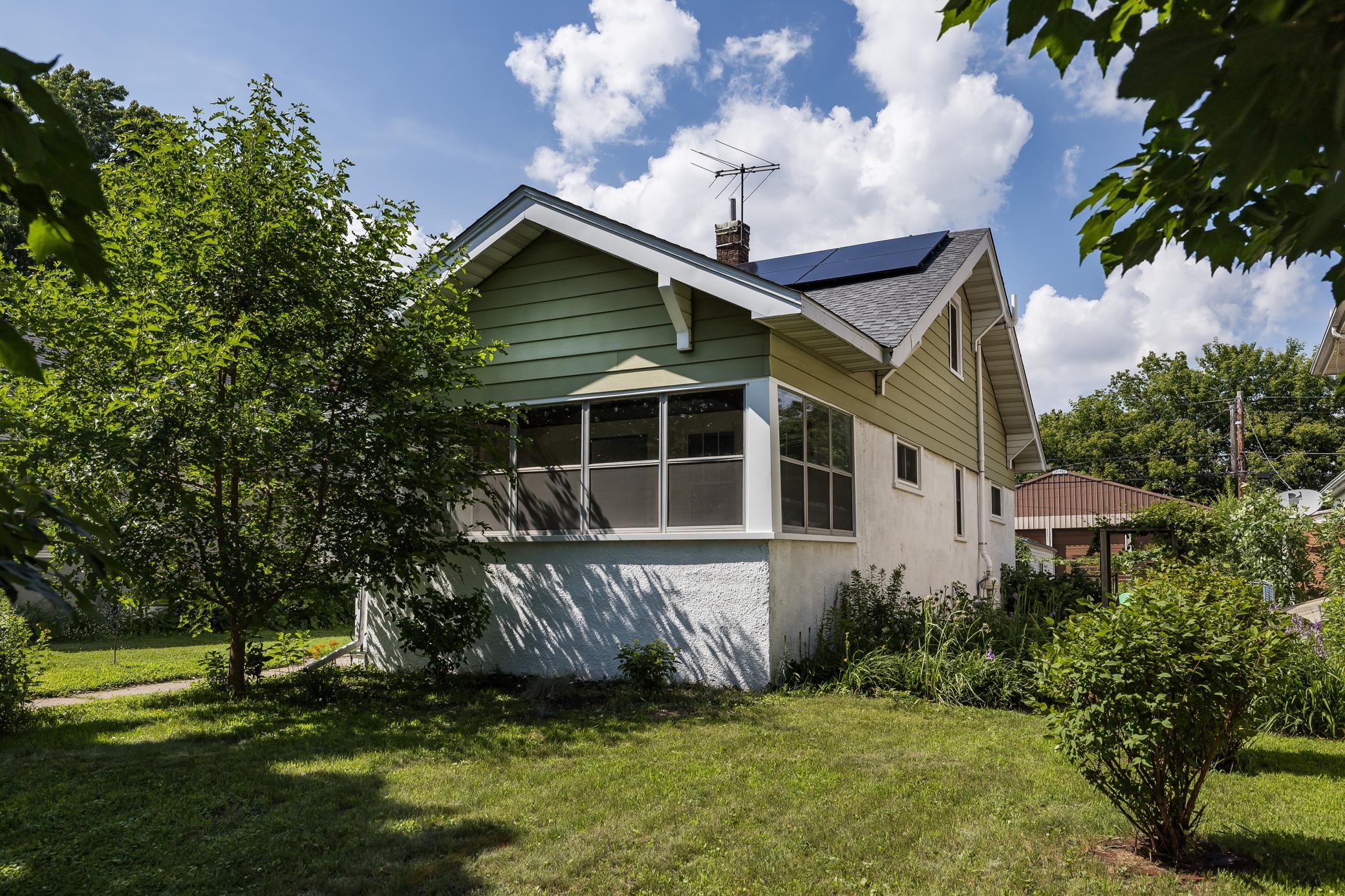 1363 Hewitt Avenue