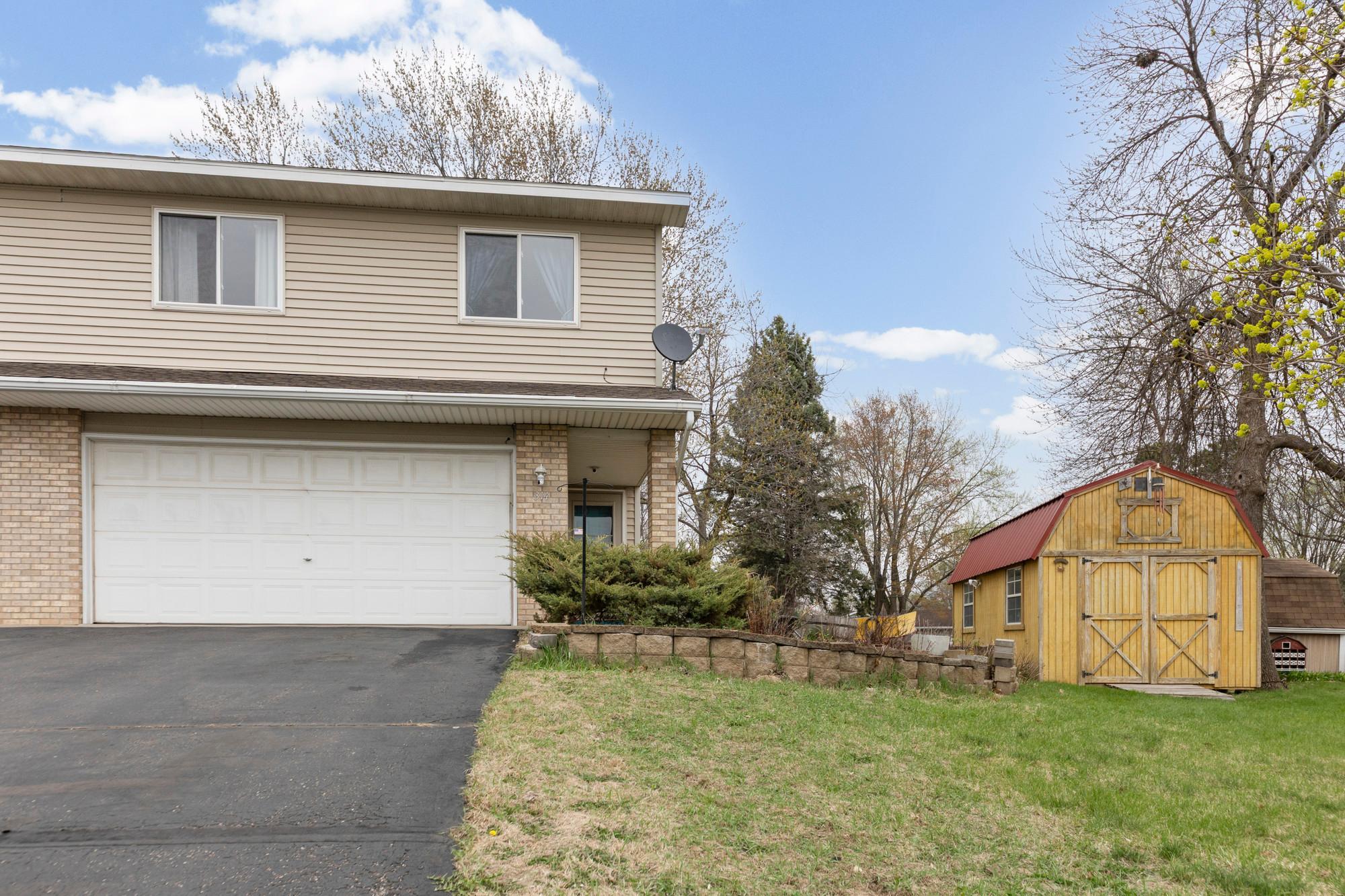 314 Railroad Drive NW