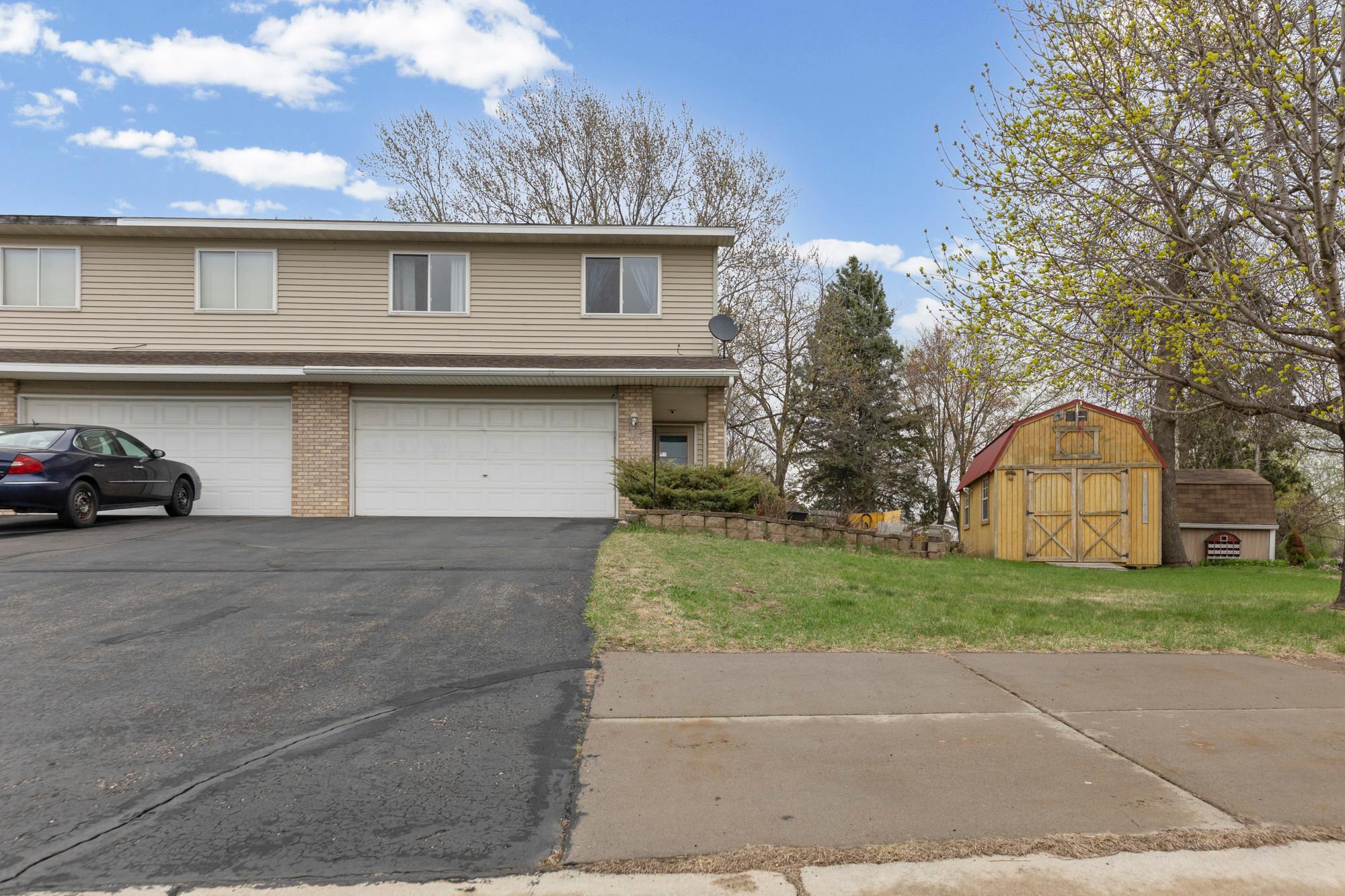 314 Railroad Drive NW