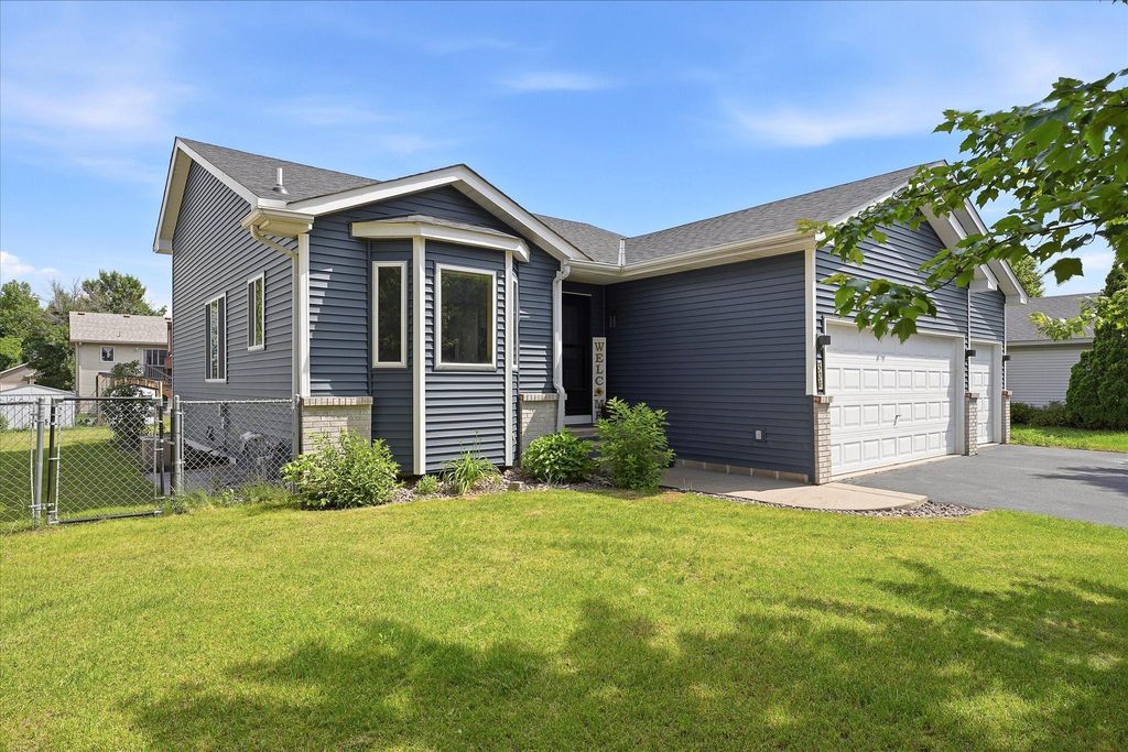Photo of 308 Elm Street SW, Isanti, MN 55040 (MLS # 7091599)