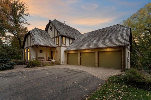 Photo of 8611 Chalet Road, Bloomington, MN 55438 (MLS # 6806896) Photo of 8611 Chalet Road, Bloomington, MN 55438 (MLS # 6806896)
