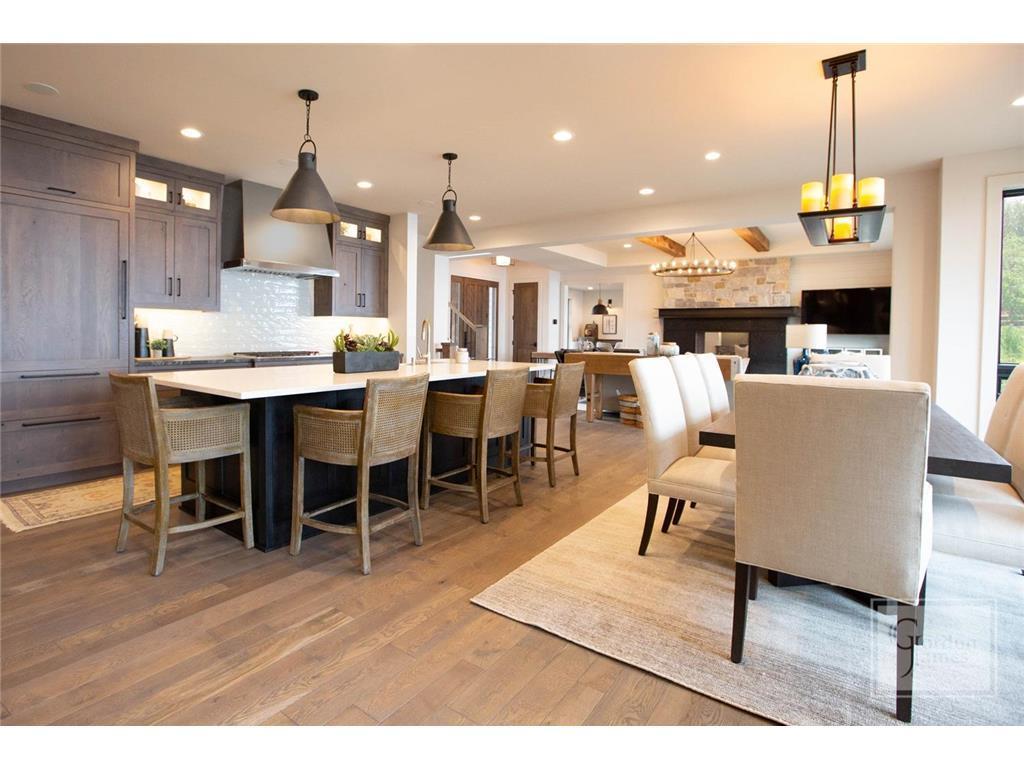2535 Pioneer Trail