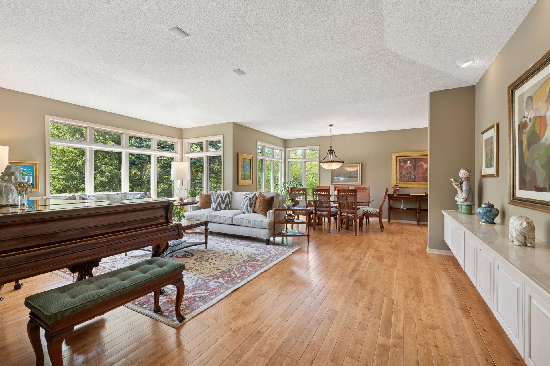 7057 Crowne Oak Road