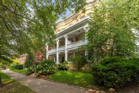 579 Summit Avenue 105 Saint Paul MN 55102