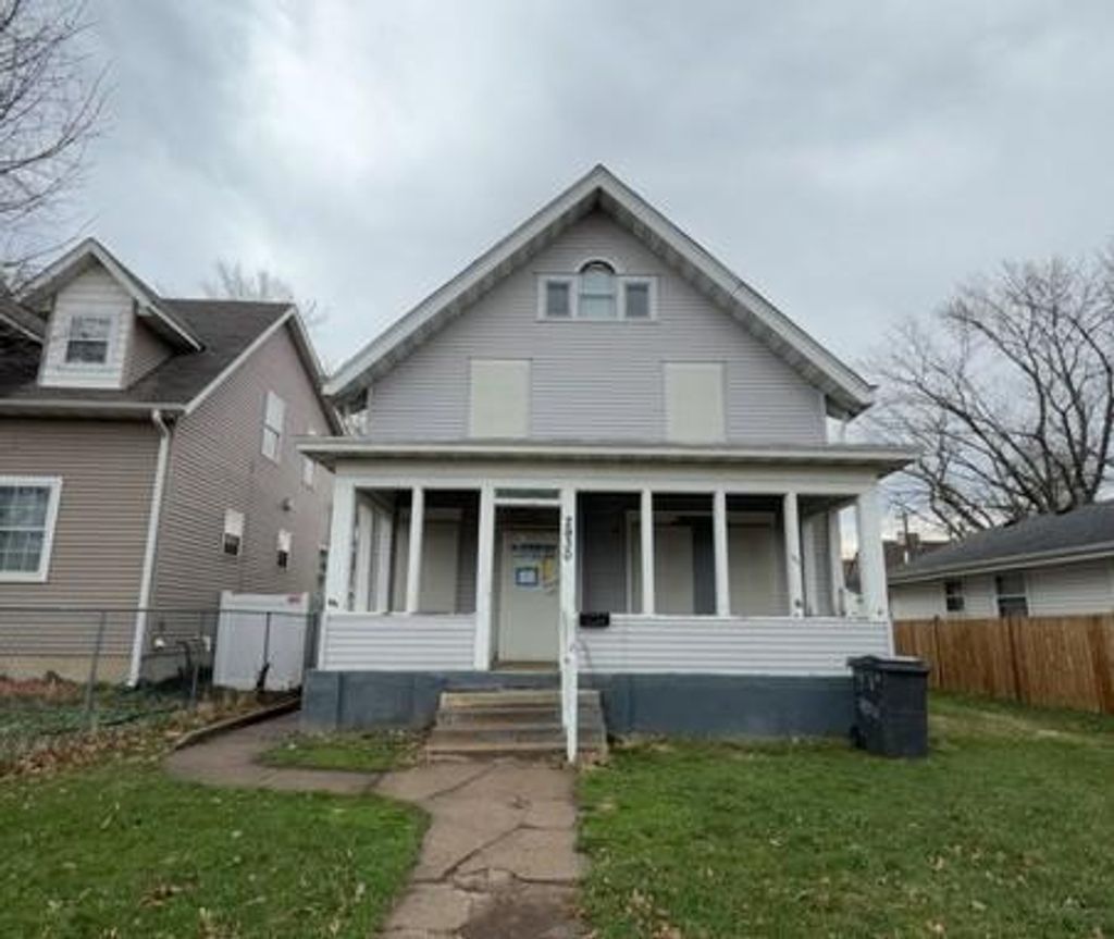 Photo of 2930 Girard Avenue N, Minneapolis, MN 55411 (MLS # 7055471)