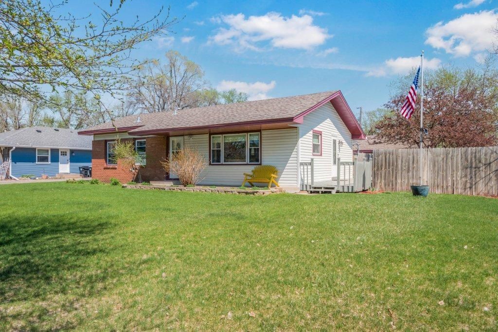 Photo of 11323 Wren Street NW, Coon Rapids, MN 55433 (MLS # 7063360)