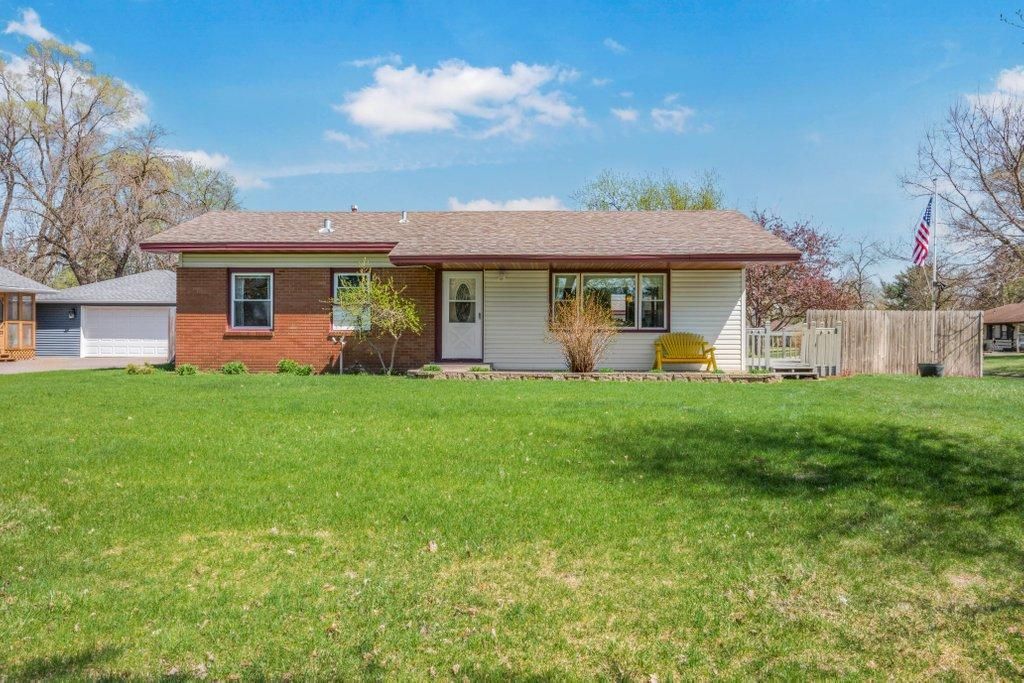 Photo of 11323 Wren Street NW, Coon Rapids, MN 55433 (MLS # 7063360)