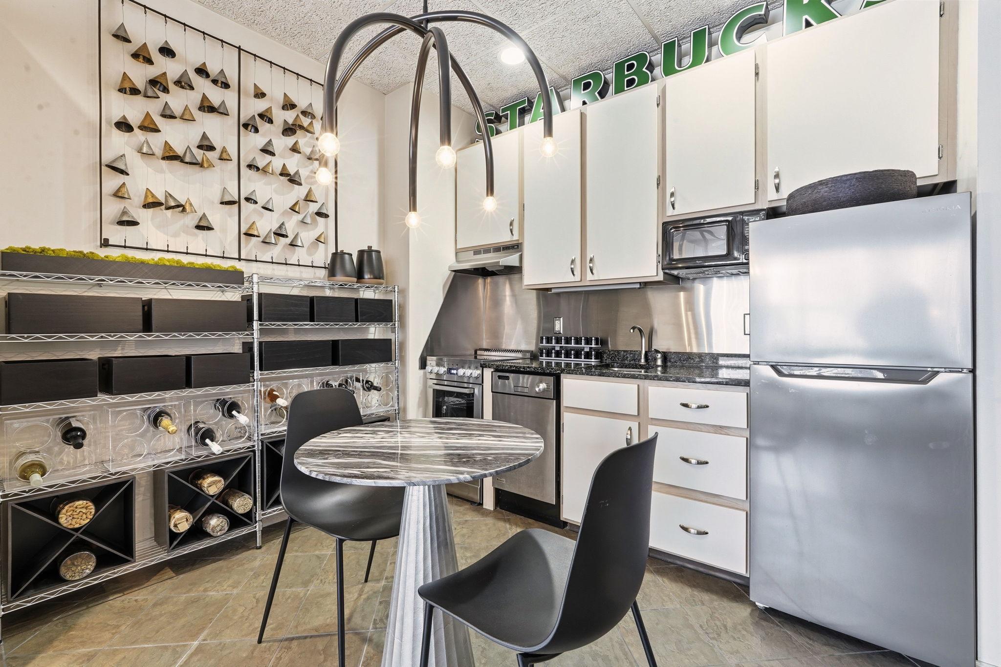 431 S 7th Street 2619