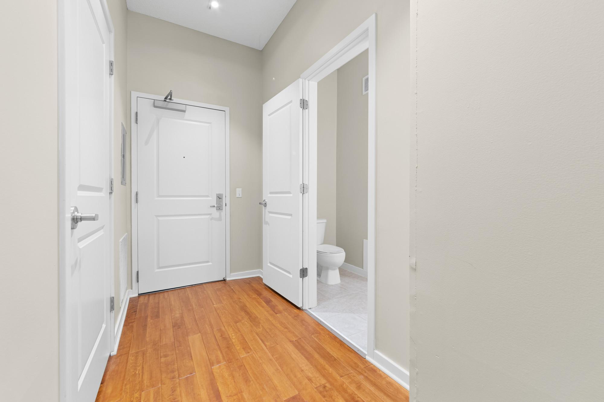 209 8th Street E 305