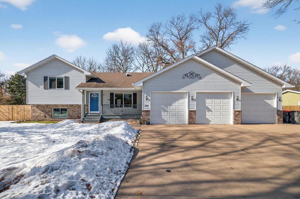 Photo of 2505 Holly Street S, Cambridge, MN 55008 (MLS # 7017156)