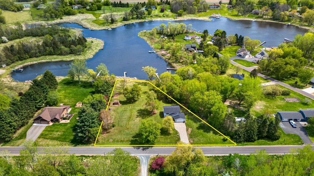 Photo of 33067 Nueman Trail, Lindstrom, MN 55045 (MLS # 7067118)
