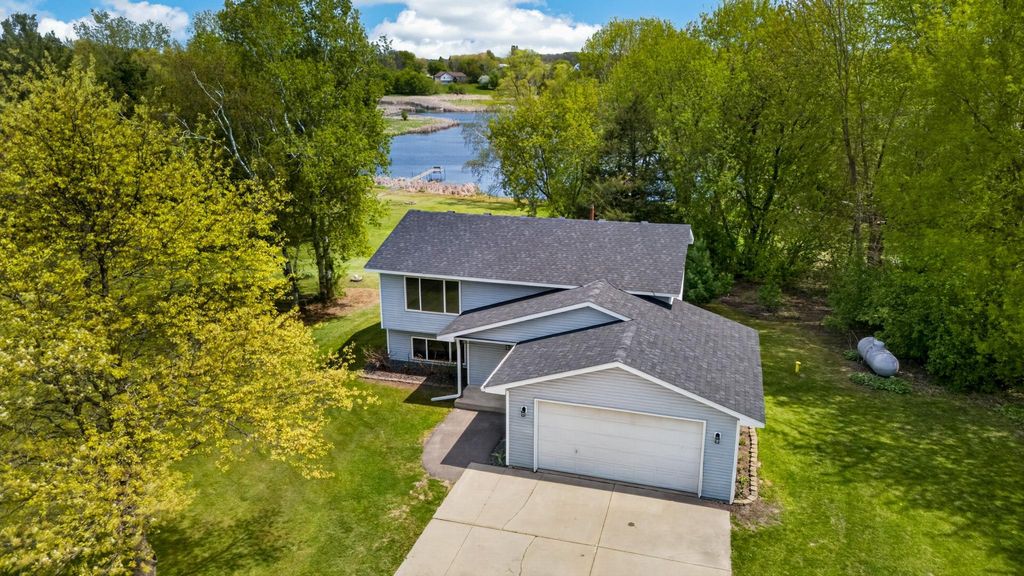 Photo of 33067 Nueman Trail, Lindstrom, MN 55045 (MLS # 7067118)