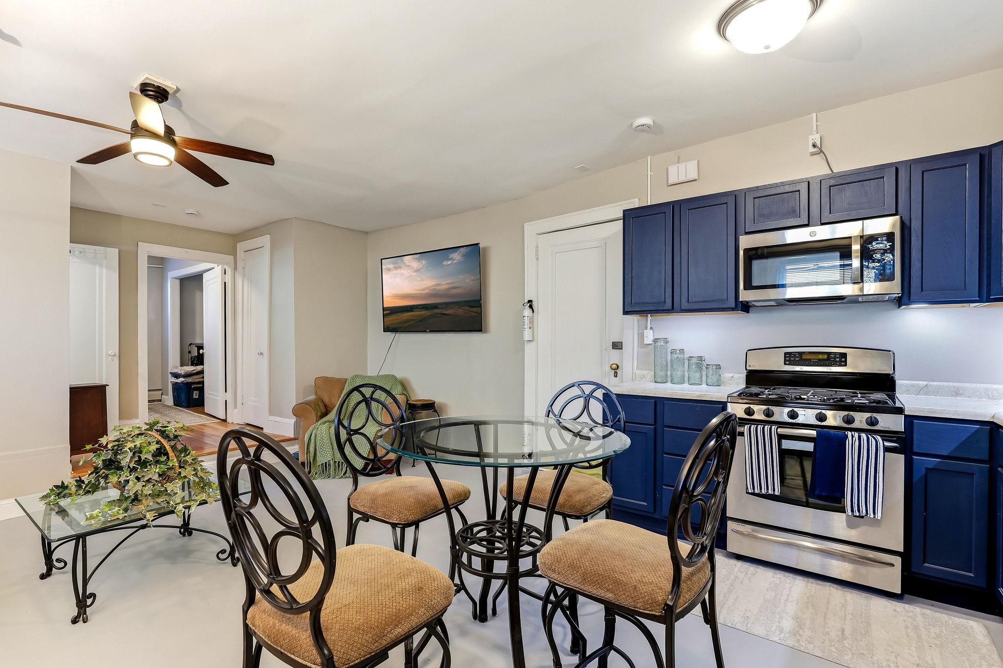 286 Van Buren Avenue 9