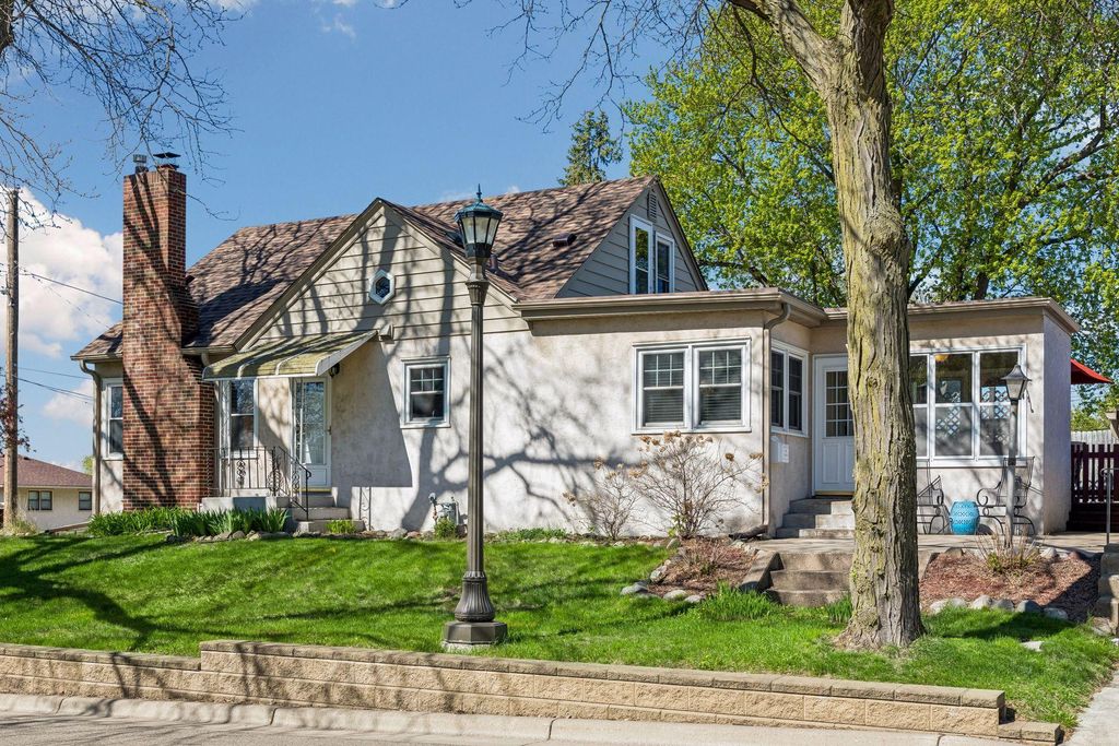 Photo of 1265 Schletti Street, Saint Paul, MN 55117 (MLS # 7055961)
