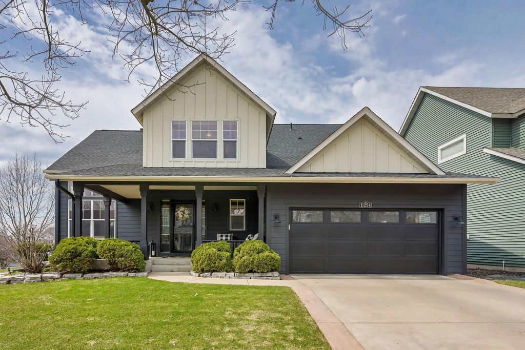 Photo of 11254 Dogwood Road, Woodbury, MN 55129 (MLS # 7057593)