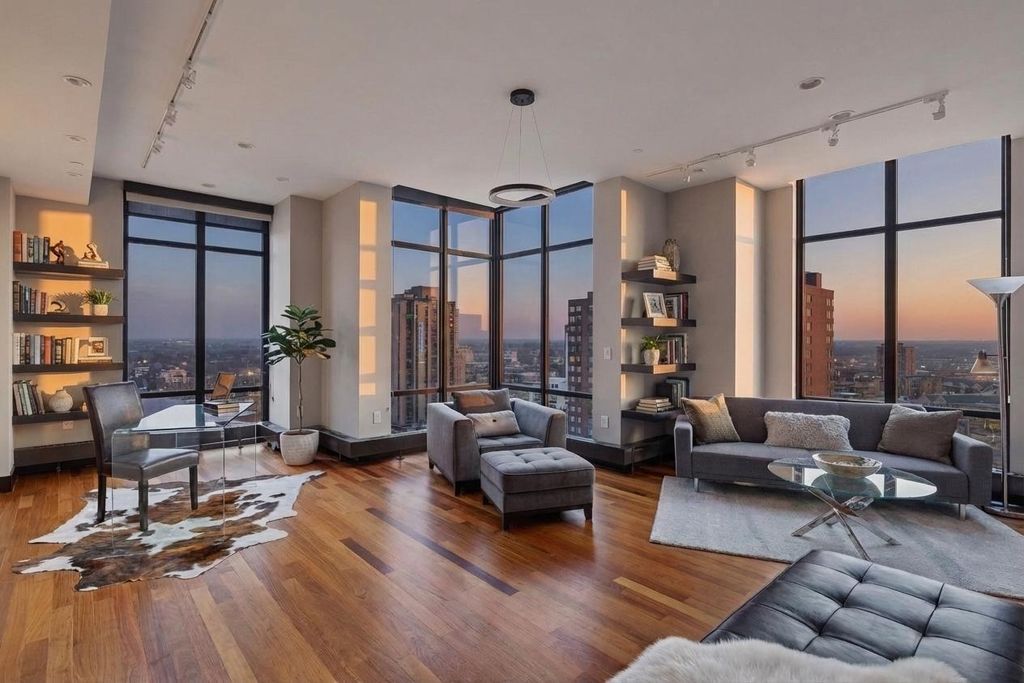 Photo of 201 S 11th Street #2100, Minneapolis, MN 55403 (MLS # 7032155)